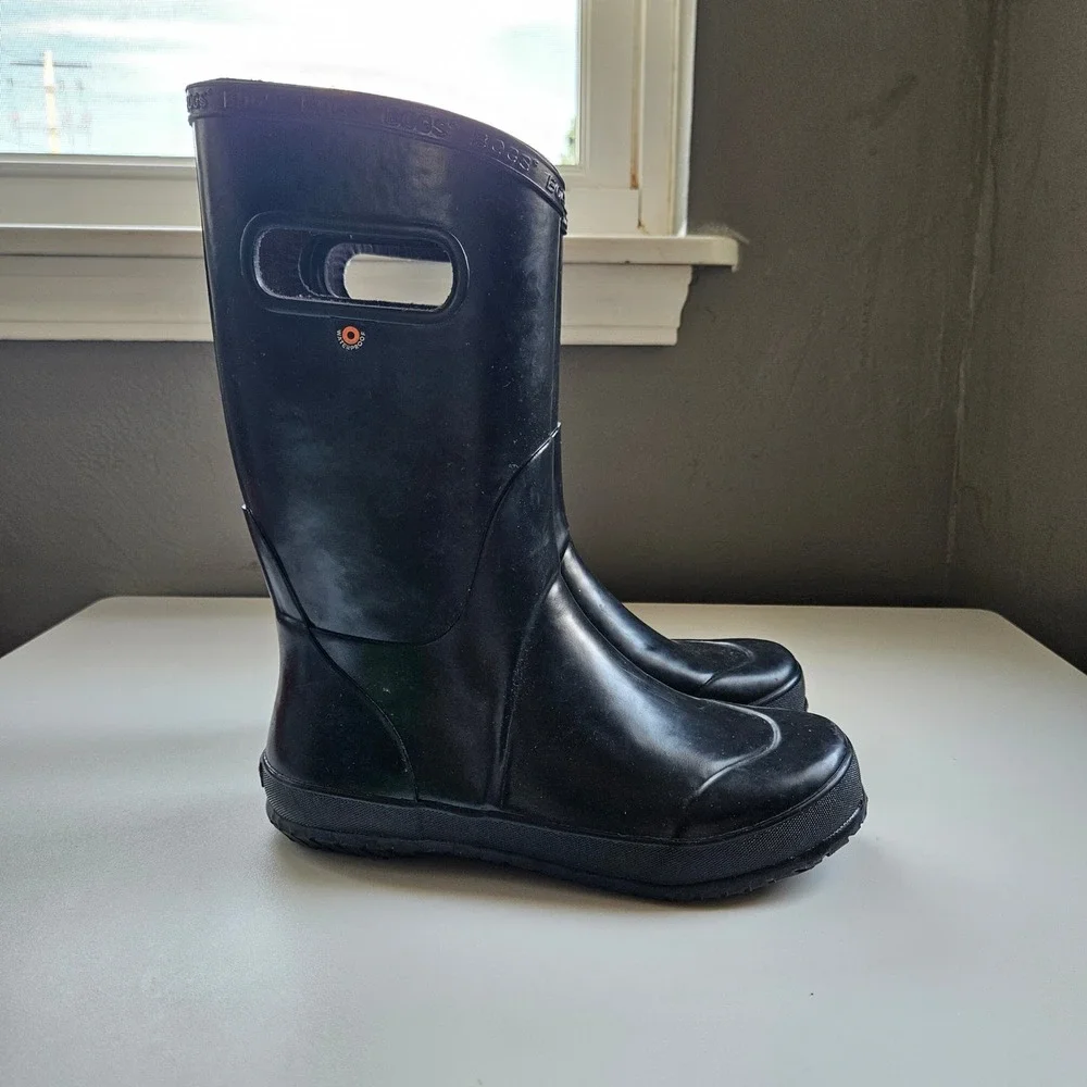 Bogs Kids Rainboot Winter Boots Black Waterproof Rubber Youth Size 4 Handle Snow